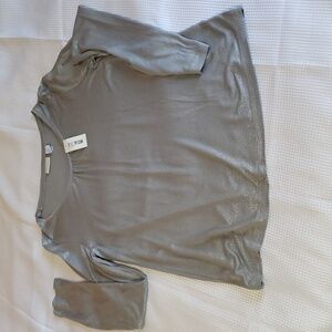 Chico's. Silver, Long Sleeved, Metallic Threads Top. Size 0 (S)  NWT